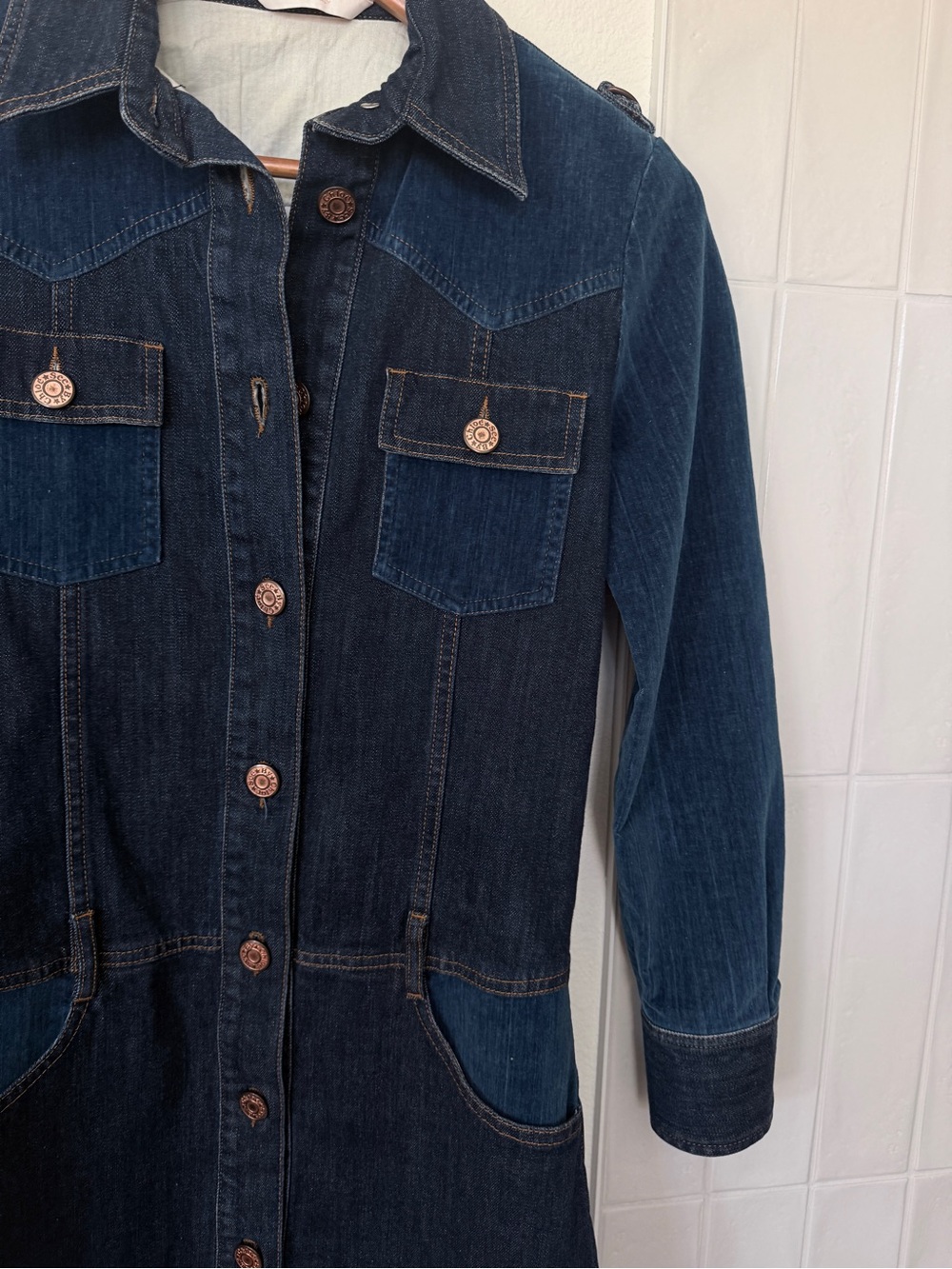 See by Chloe Button-Front Denim Shirt Dress in Dark Wash Xs - Picture 8 of 9